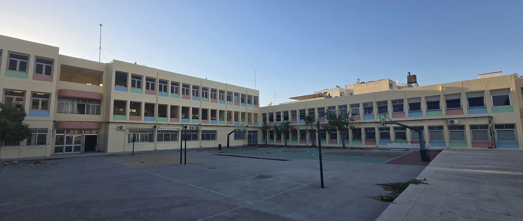 5ο Γυμνάσιο και 5ο Λύκειο Περιστερίου — άποψη 7