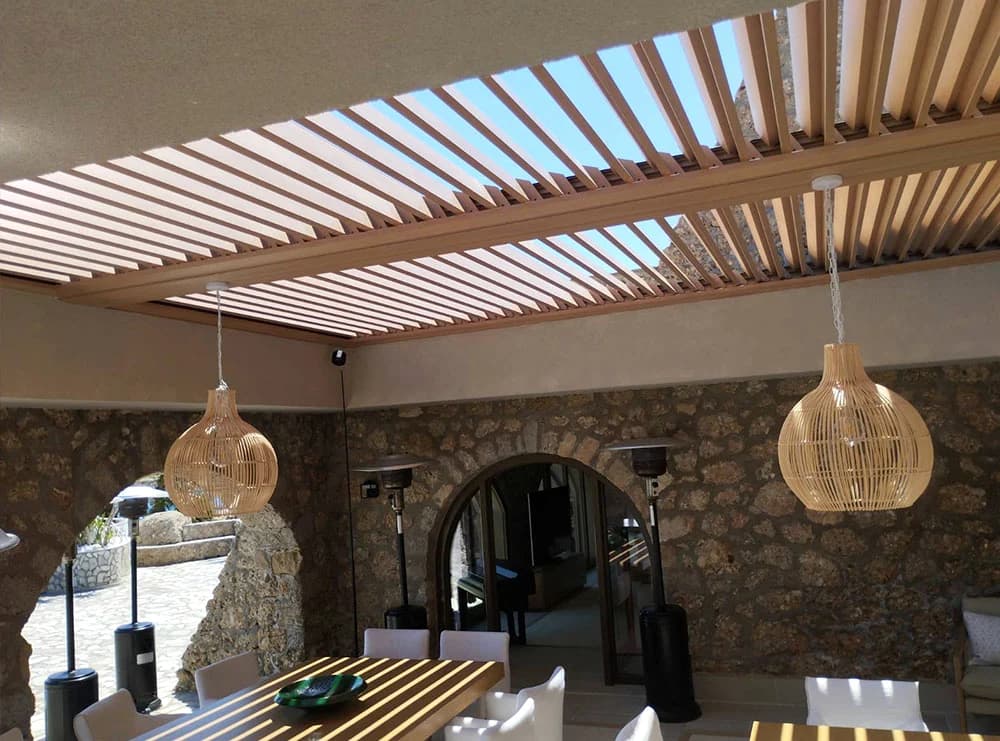 Βιοκλιματική πέργκολα — άποψη 2